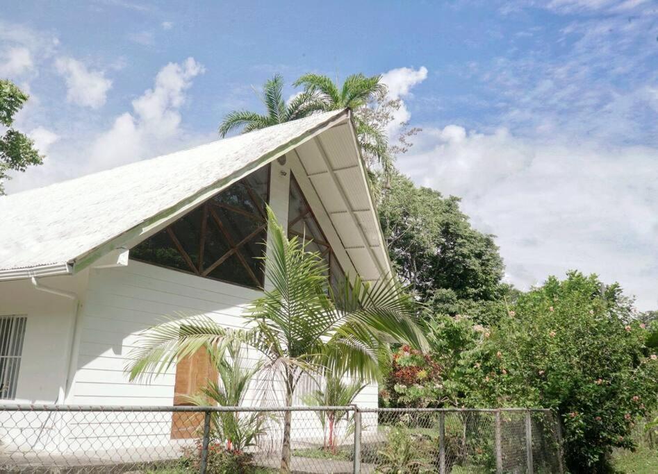 Casa Moes Villa Cahuita Exterior foto